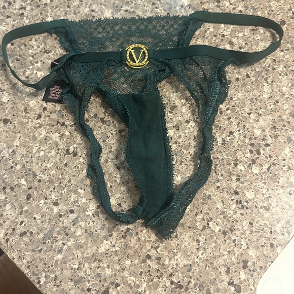 Victoria secret Pantie - Picture 2 of 3